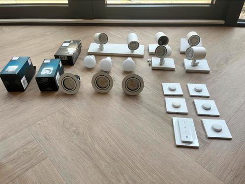 Philips Hue set - lampen, spots, schakelaars en accessoires, Doe-het-zelf en Verbouw, Elektra en Kabels, Zo goed als nieuw, Schakelaar