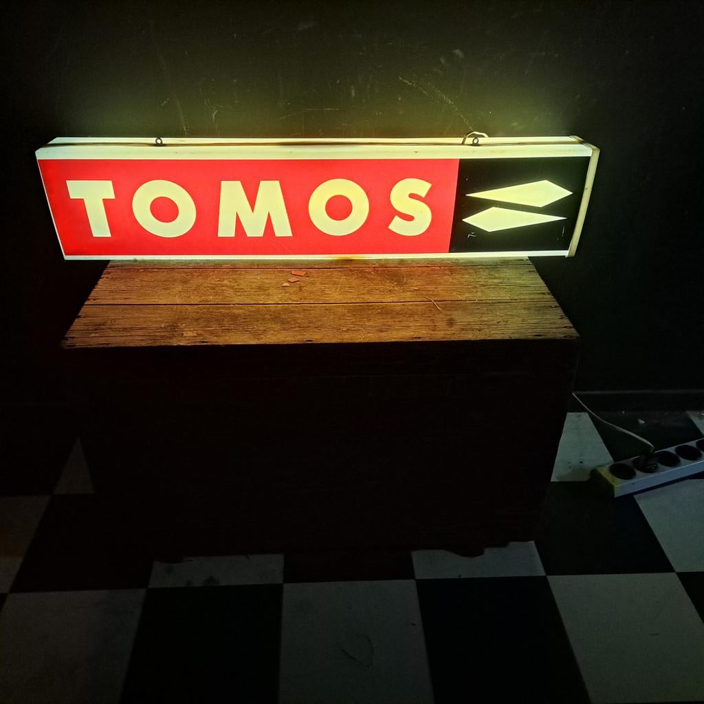 Tomos lichtbak oudje Vintage, Verzamelen, Merken en Reclamevoorwerpen, Gebruikt, Lichtbak of (neon) lamp, Ophalen