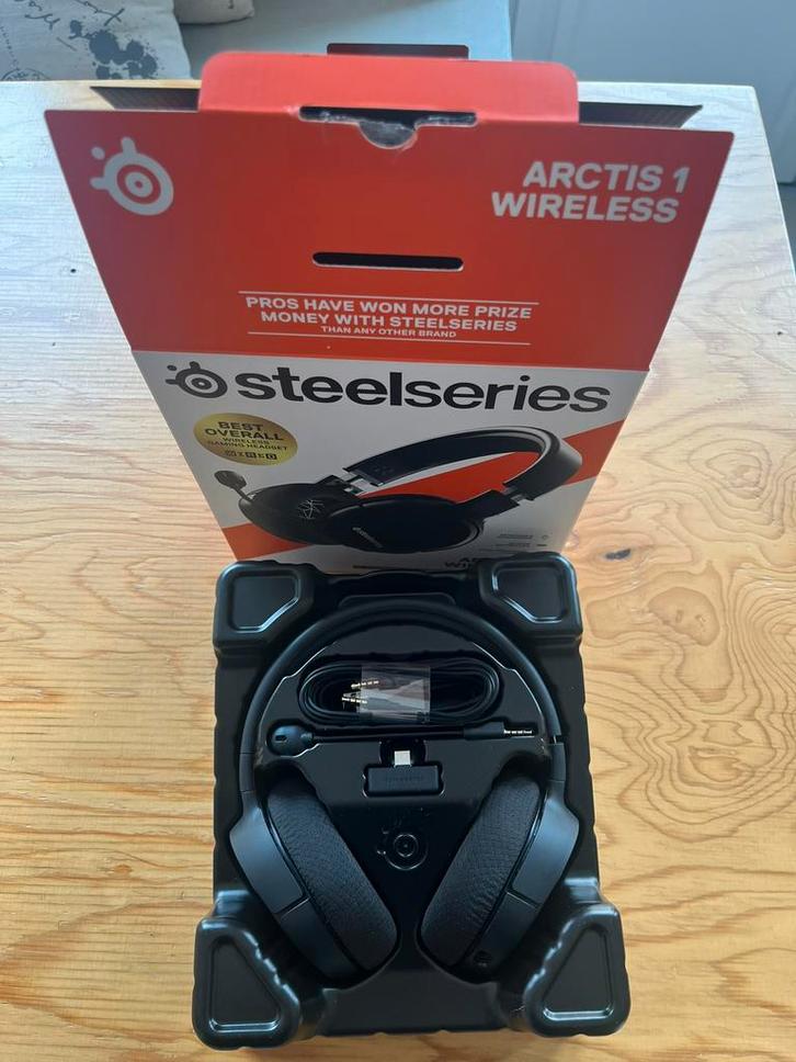 SteelSeries Arctis - Wireless Gaming Headset, Computers en Software, Headsets, Zo goed als nieuw, Over-ear, Draadloos, Gaming headset