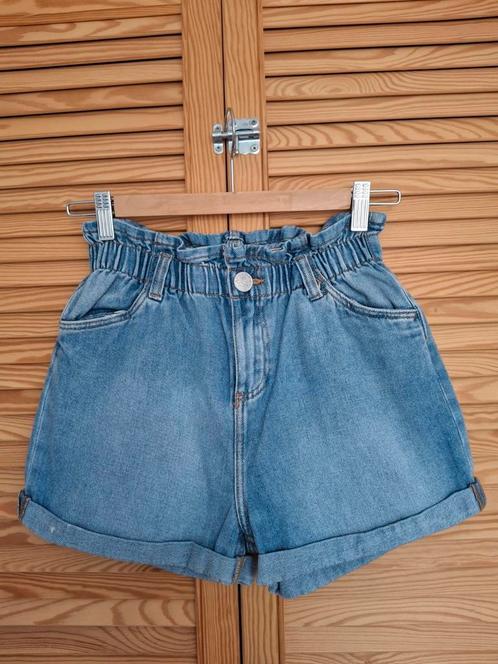 Korte broek , spijkershort maat 164, Kinderen en Baby's, Kinderkleding | Maat 164, Zo goed als nieuw, Meisje, Broek, Ophalen of Verzenden
