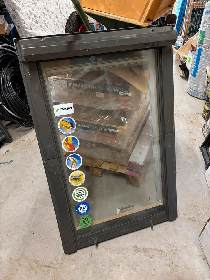 FAKRO Dakraam FTP-V U3 94x118cm, Doe-het-zelf en Verbouw, Glas en Ramen, Nieuw, Dakraam, 80 tot 120 cm, Minder dan 80 cm, Dubbelglas
