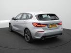 BMW 1-serie 118i Business Edition Plus - Automaat - All seas, Auto's, BMW, Te koop, Zilver of Grijs, Benzine, Hatchback