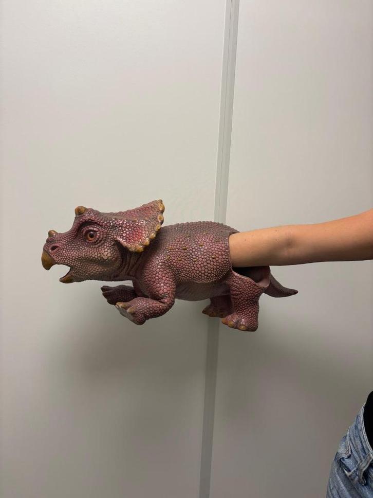 Handpop Dinosaurus Triceratops 56x20x20cm, Verzamelen, Dierenverzamelingen, Zo goed als nieuw, Overige typen, Overige soorten