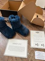 Ugg originele nieuwe ongedragen baby schoen, incl kadodoos, Kinderen en Baby's, Schoenen, Nieuw, Jongen of Meisje, Ophalen of Verzenden