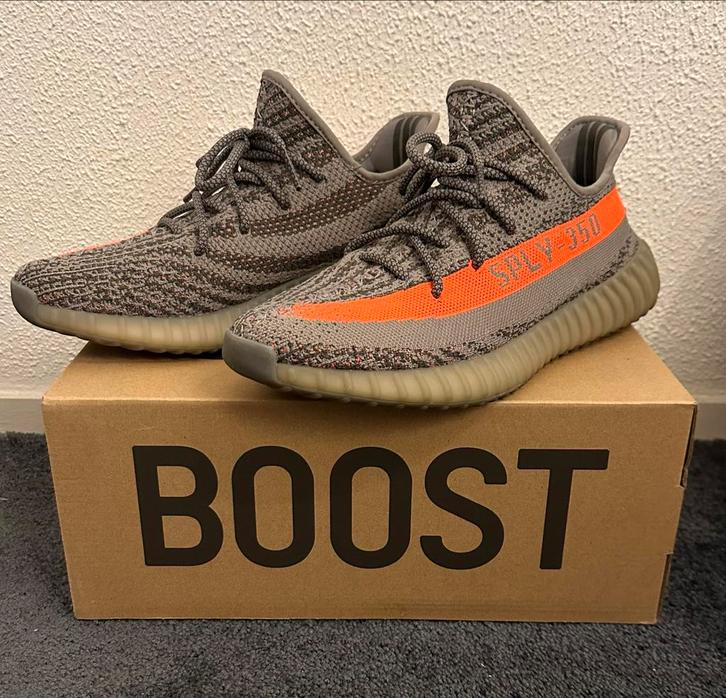 Yeezy Boost 350 V2, Kleding | Heren, Schoenen, Zo goed als nieuw, Sneakers of Gympen, Overige kleuren, Verzenden