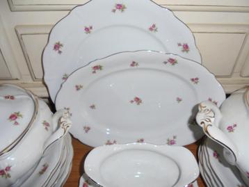 Wunsiedel Bavaria delen Dinerservies met roze roosjes beschikbaar voor biedingen