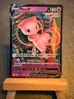 Mew V 113/264 - Fusion Strike - Pokemon, Ophalen of Verzenden, Zo goed als nieuw