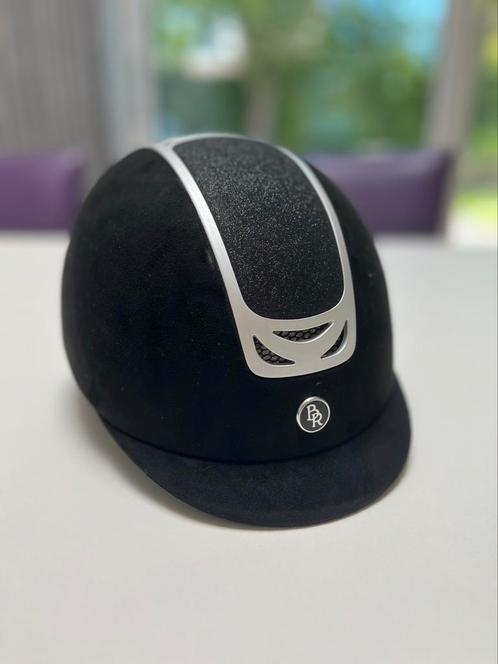 Zo goed als nieuwe BR paardrijcap, zwart suede met glitters, Dieren en Toebehoren, Paardrijkleding, Zo goed als nieuw, Cap, Dressuur