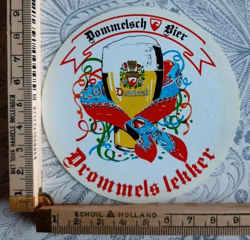 Vintage sticker Dommelsch Bier Drommels lekker carnaval, Verzamelen, Stickers, Zo goed als nieuw, Overige typen, Ophalen of Verzenden