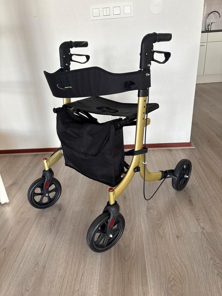 Rollator, Diversen, Rollators, Zo goed als nieuw, Lichtgewicht, Ophalen
