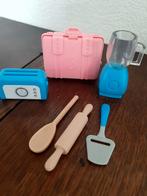 Barbie koffer en keuken attributen, Ophalen of Verzenden, Zo goed als nieuw, Barbie