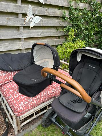 Nuna kinderwagen set met voetenzak beschikbaar voor biedingen