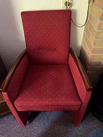 Fauteuil/stoel met wieltjes; bordeauxrood beschikbaar voor biedingen