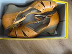 Schoenen met peeptoe, Schoenen met lage hakken, Geel, Nieuw, Ophalen of Verzenden