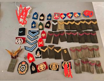 Insignes militair beschikbaar voor biedingen