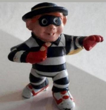 Twee Popoetjes Hamburglar beschikbaar voor biedingen