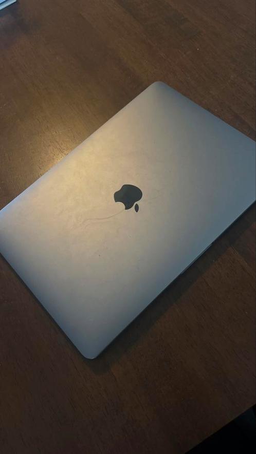 Macbook pro 13' touchbar  (scherm deels defect), Computers en Software, Apple Macbooks, Gebruikt, 13 inch, 2 tot 3 Ghz, Ophalen of Verzenden