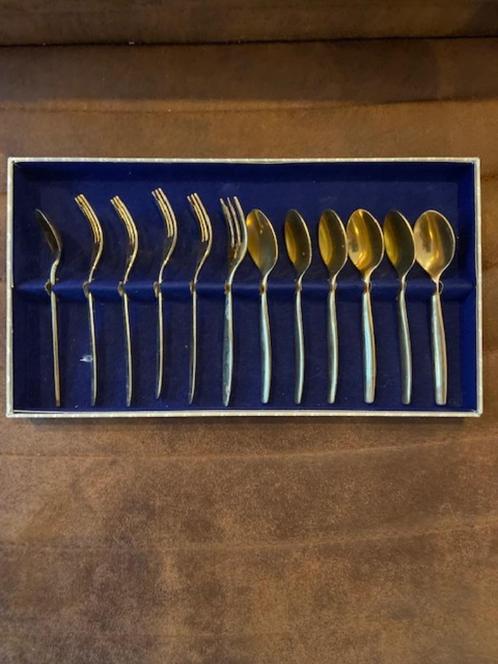 Gebak lepeltjes vorkjes en schepje set nieuw doosje '50-'60, Antiek en Kunst, Antiek | Bestek, Ophalen of Verzenden