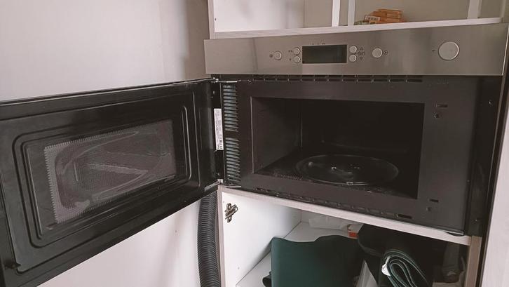 Whirlpool AMW 496 IX, Witgoed en Apparatuur, Magnetrons, Gebruikt, Inbouw, Draaiplateau, Ophalen