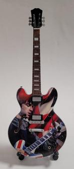 Noel Gallager Oasis foto miniatuur gitaar 25cm mini guitar, Info@deconoord.nl, Deco Noord, Nieuw, Ophalen of Verzenden