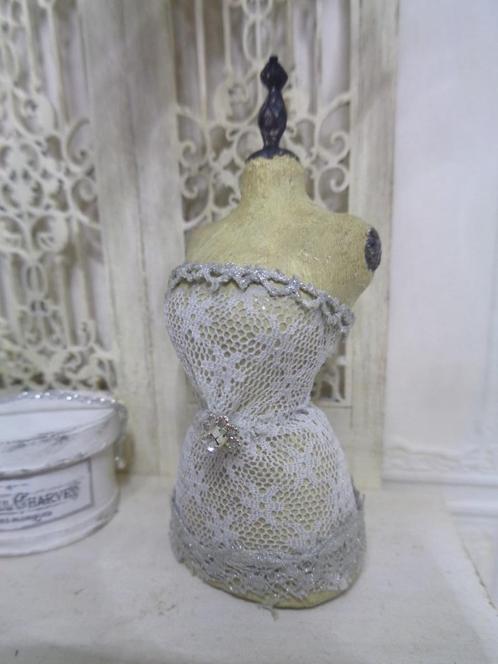 Brocante buste ……. Poppenhuis 1:12 (fotonr p142)*, Verzamelen, Poppenhuizen en Toebehoren, Nieuw, Poppenhuis, Ophalen of Verzenden