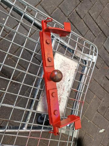 Trekhaak mini tractor  beschikbaar voor biedingen