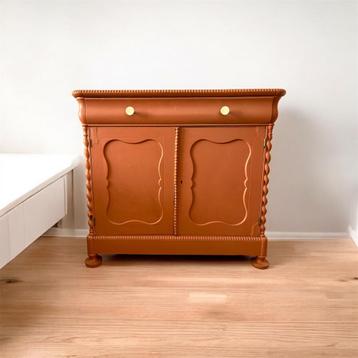 Dit weekend gratis ophalen Commode vintage retro roze beschikbaar voor biedingen