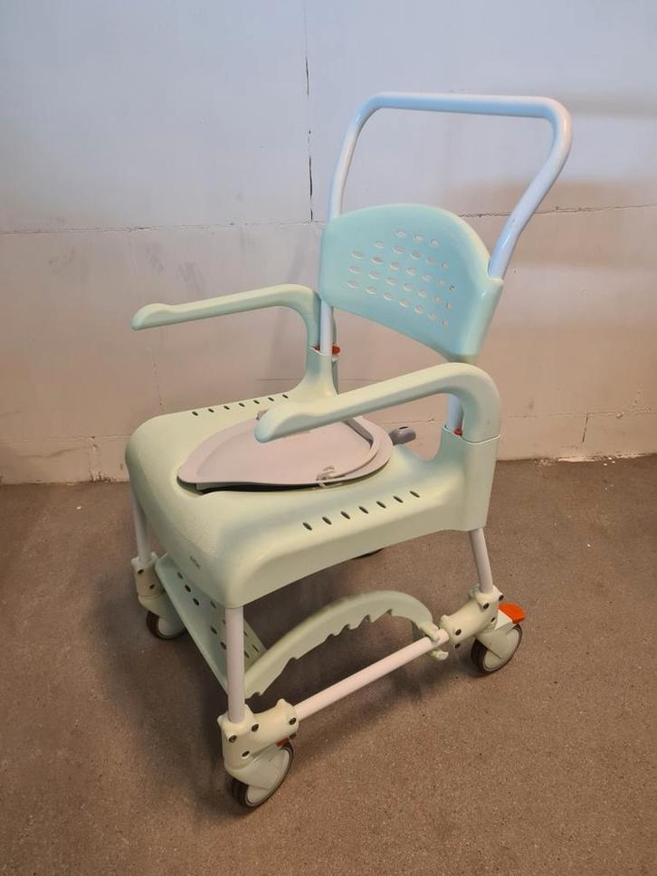 Etac Clean postoel / douchestoel zittinghoogte 55 cm., Diversen, Verpleegmiddelen, Ophalen