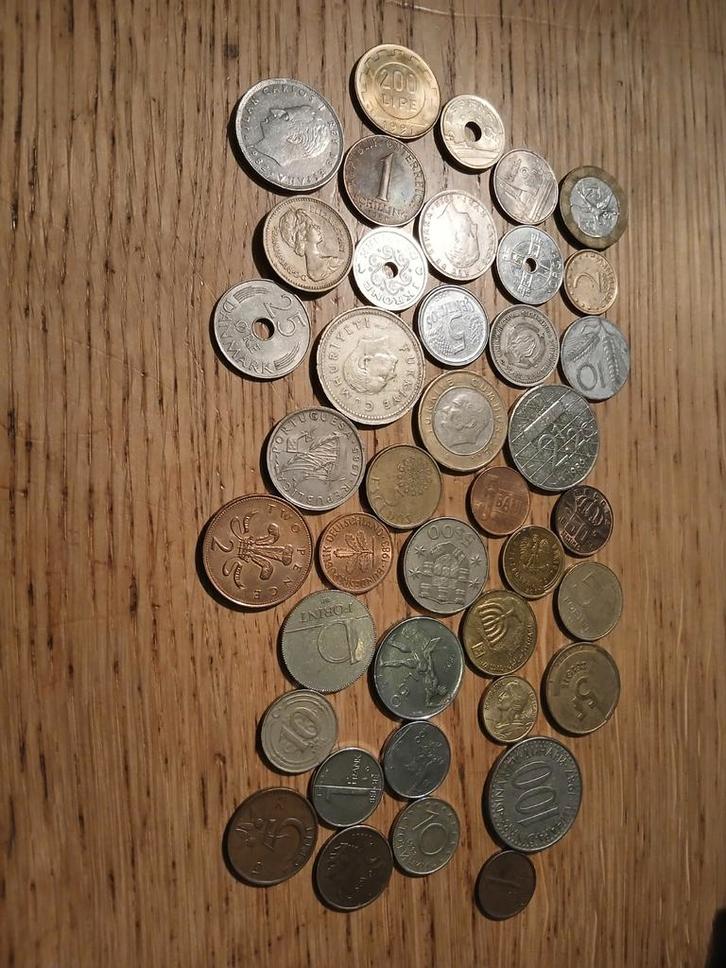 40 Verschillende Wereld Munten - Verzameling, Postzegels en Munten, Munten en Bankbiljetten | Verzamelingen, Ophalen of Verzenden