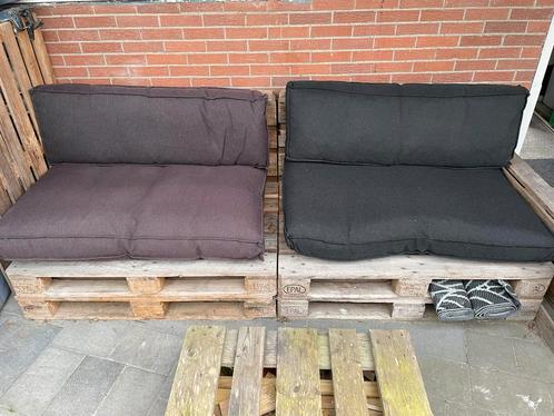 2x palletbank incl. kussens en tafel, Tuin en Terras, Tuinsets en Loungesets, Gebruikt, Loungeset, Hout, 4 zitplaatsen, Bank, Bijzettafel