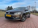 Volkswagen Polo 1.2 TSI 2015 Bruin airco/lmv/nieuwe apk!, Auto's, Stof, Euro 6, 4 cilinders, Bruin