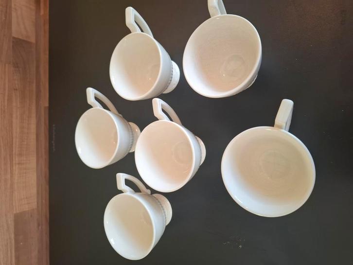 Recamier 6 cremekleurige kopjes. Design model., Antiek en Kunst, Antiek | Servies los, Ophalen
