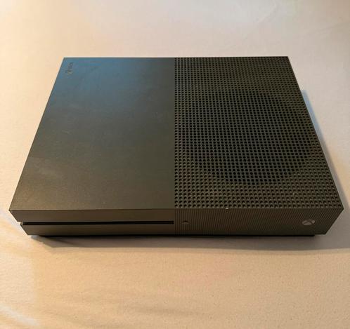 Xbox One S + Games + Headset + Controller, Spelcomputers en Games, Spelcomputers | Xbox One, Gebruikt, Xbox One, 1 TB, Met 1 controller