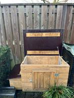 Kippenhok, kippenverblijf. Dubbelwandig, zeer degelijk, Ophalen, Zo goed als nieuw, Kippenhok of Kippenren