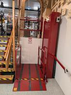 Tweedehands plateaulift (2 van 2), Zakelijke goederen, Ophalen of Verzenden