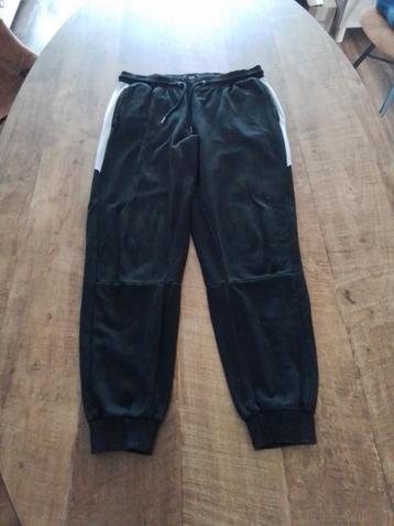 C&A Joggingbroek Zwart Maat M beschikbaar voor biedingen