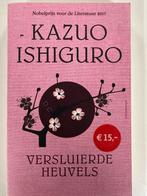 Kazuo Ishiguro - Versluierde heuvels, Ophalen of Verzenden, Zo goed als nieuw, Kazuo Ishiguro
