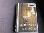 🪽 John Boyne - De Witte veer, Boeken, Ophalen of Verzenden, Gelezen