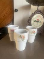 3 Vintage Melkbekers met Bloemen, Glas of Glazen, Keramiek, Ophalen of Verzenden, Zo goed als nieuw