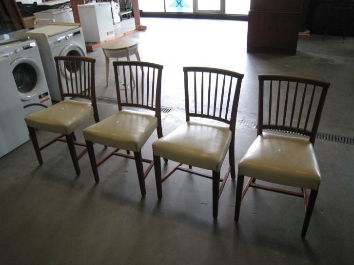 Set van 4 vintage teak stoelen, Huis en Inrichting, Stoelen, Gebruikt