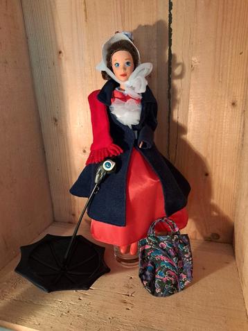 Mary Poppins uit 1993. Niet mee gespeeld. Heel netjes. Matte beschikbaar voor biedingen