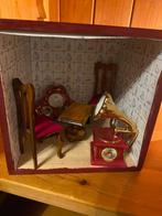 Kijkkast houten en Limoges meubels, Ophalen of Verzenden, Zo goed als nieuw, Poppenhuis