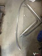 Mercedes W123 sedan  Raamlijst Achter chrome