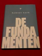 GESIGNEERD De fundamenten. Ramsey Nasr. 2021, Boeken, Ophalen of Verzenden, Gelezen
