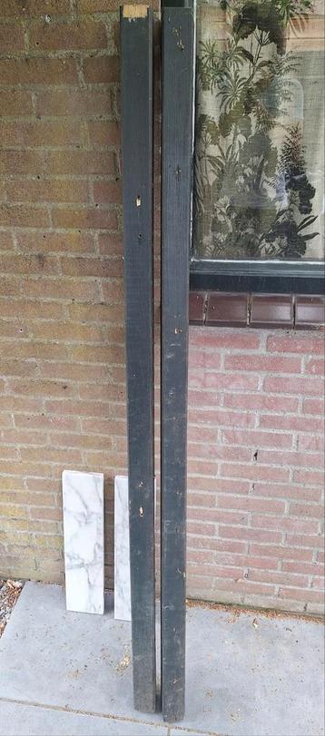 2x geïmpregneerde tuinpalen 6,5 x 6,5 en 180 cm lang gratis  beschikbaar voor biedingen