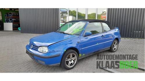 Voorbumper van een Volkswagen Golf, Auto-onderdelen, Carrosserie en Plaatwerk, Bumper, Volkswagen, Gebruikt, 6 maanden garantie