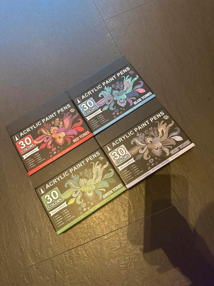 Disney kleurboeken en nicety stiften, Hobby en Vrije tijd, Tekenen, Zo goed als nieuw, Potlood of Stift, Ophalen