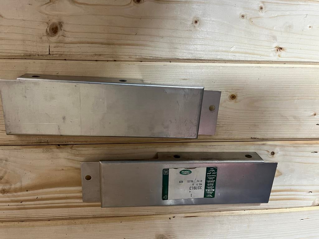 Land Rover 110 HCPU dorpels, Auto-onderdelen, Carrosserie en Plaatwerk, Links, Ophalen of Verzenden, Spatbord, Gebruikt