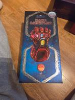 Hot Toys Nano Gauntlet 1/4 Avengers, Ophalen of Verzenden, Zo goed als nieuw