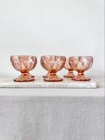 6 ijscoupes / dessertschaaltjes roze glas | Vintage persglas, Antiek en Kunst, Antiek | Glas en Kristal, Ophalen of Verzenden